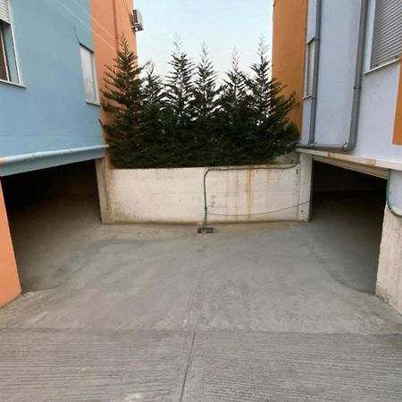 Emma'S Apartments Tirana Esterno foto