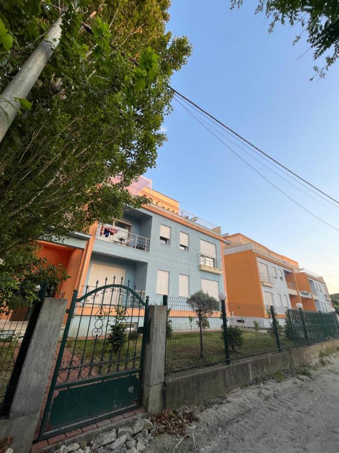 Emma'S Apartments Tirana Esterno foto