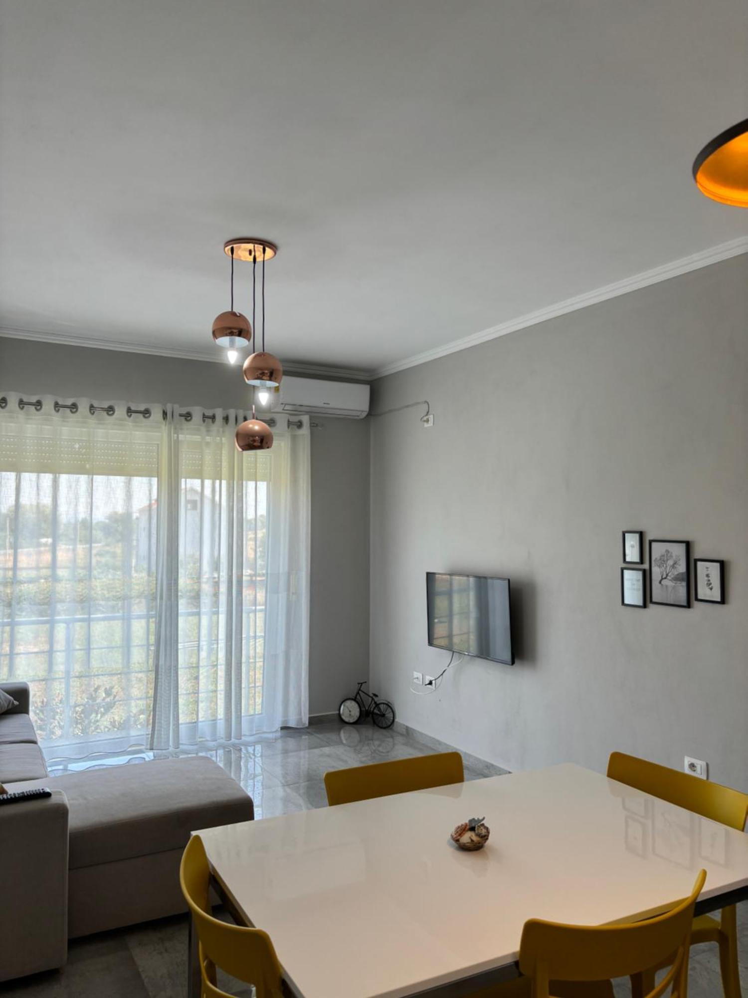 Emma'S Apartments Tirana Esterno foto